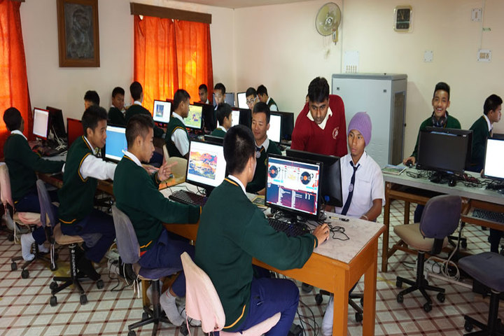 Ramakrishna Mission School-Computer Lab
