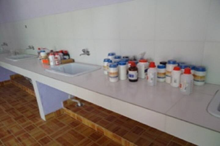 The Phoenix School of Integrated Learning-Chemistry Lab