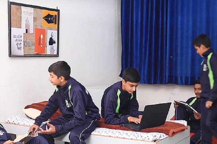 Woods Park School-Hostel