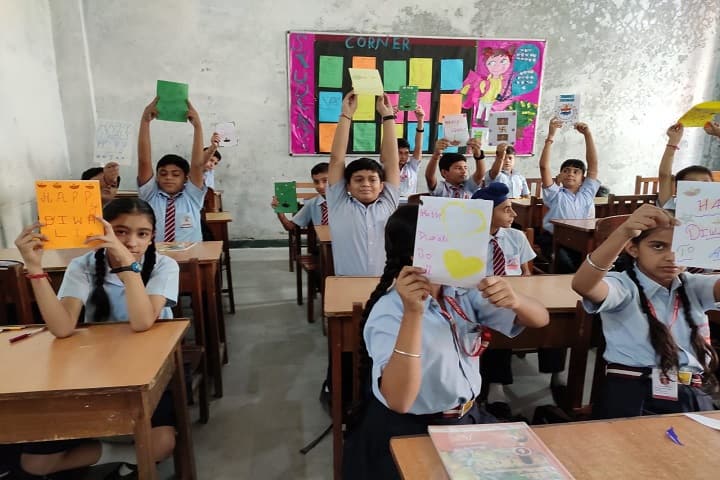 Banyan International School-Card Making