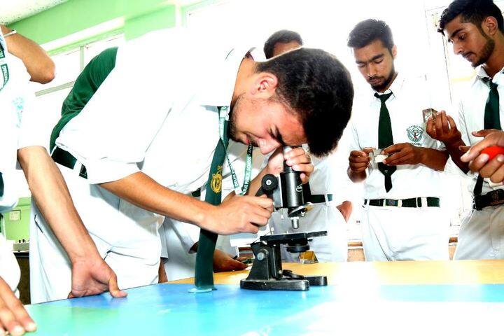 Delhi Public School-Lab