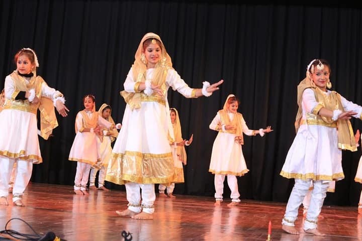 Don International School-Dance
