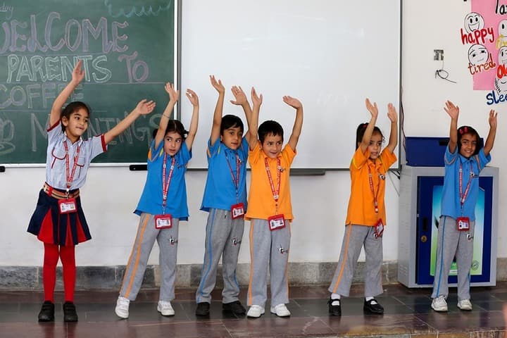 GD Goenka Public School-dance