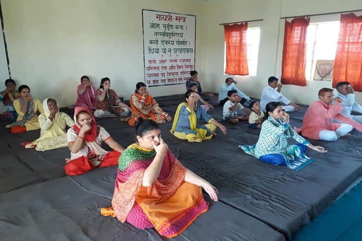 Maharishi Vidya Mandir-Yoga