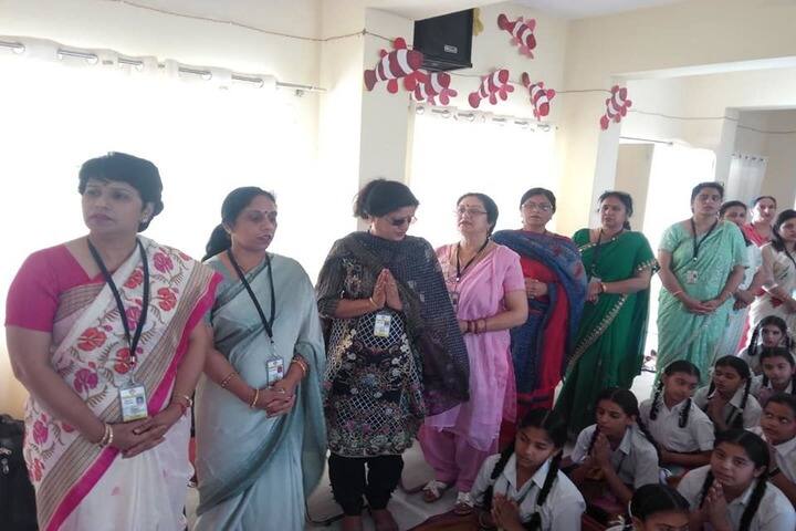 Maharishi Vidya Mandir Public School-Staff