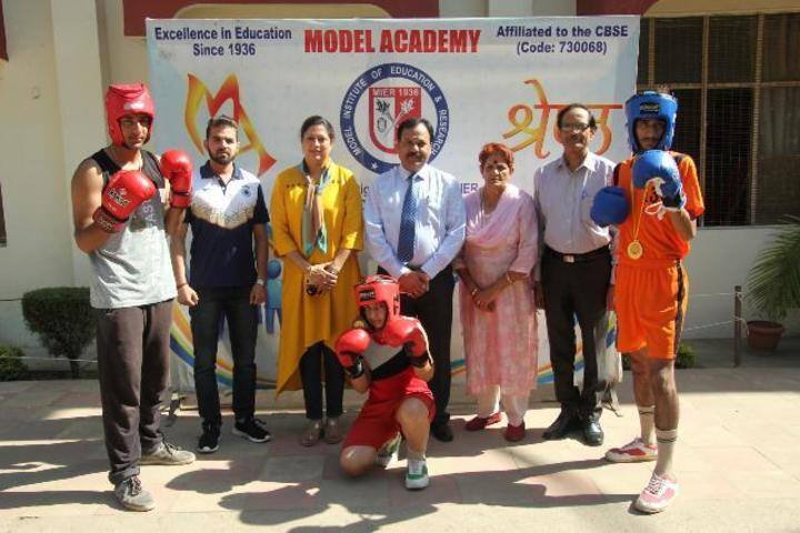 Model Academy-Sports