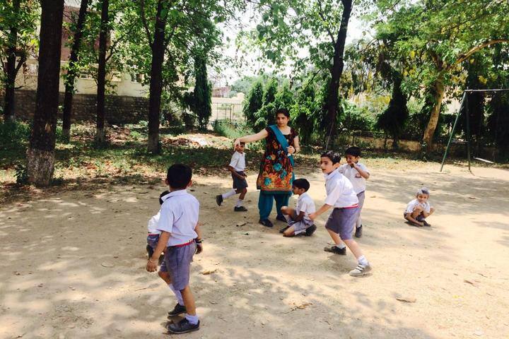 Regional Research Laboratory High School-Kho Kho Game