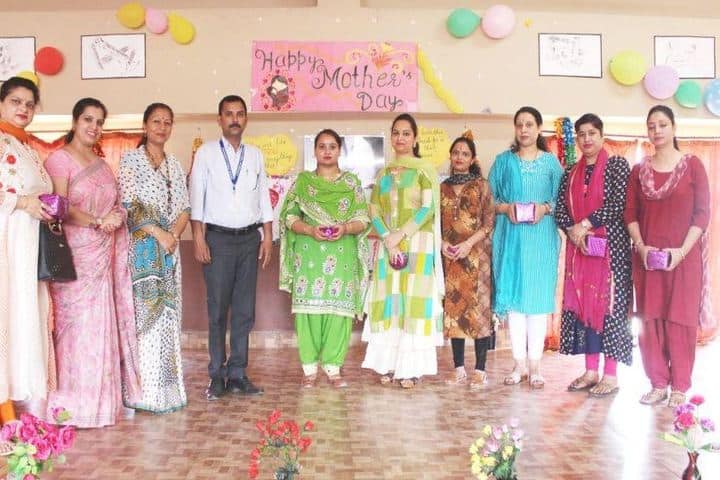 Stephens International Public School-Mothers day
