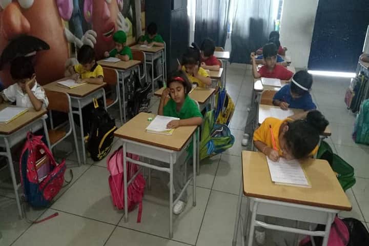 International Delhi Public School-Classroom