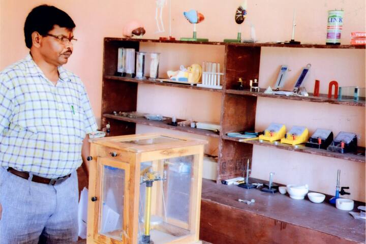 Appreciable Public School-Physics Lab