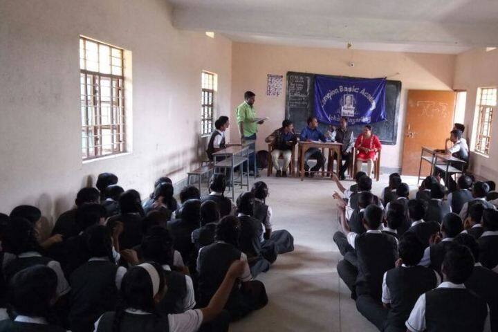 Campion Basic Academy-Tour