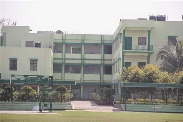 Chinmaya Vidyalaya-Entrance View