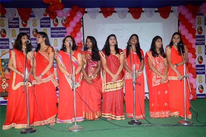 Chinmaya Vidyalaya-Singing