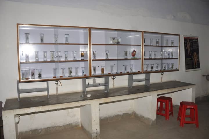 Chinmaya Vidyalaya-Biology Lab