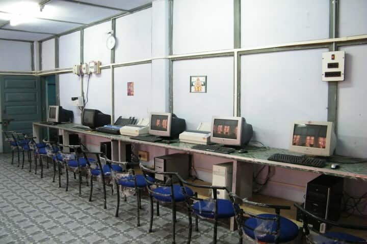 Vivekananda Kendra Vidyalaya-Computer Lab