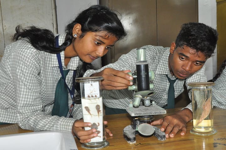 D A V Public School-Biology Lab