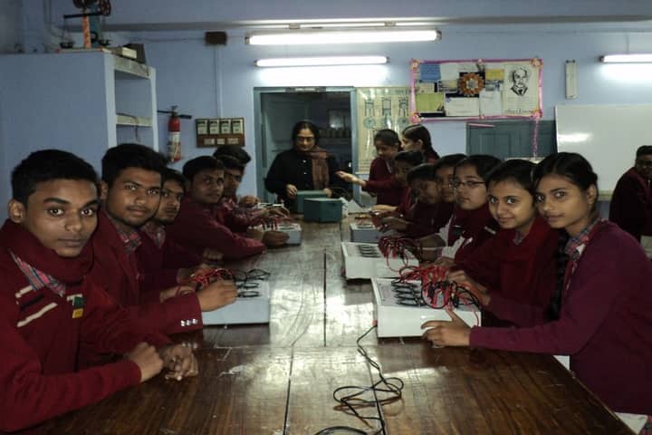 D A V Public School-Physics Lab