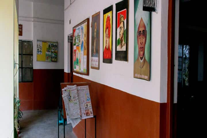 D A V Public School-Library