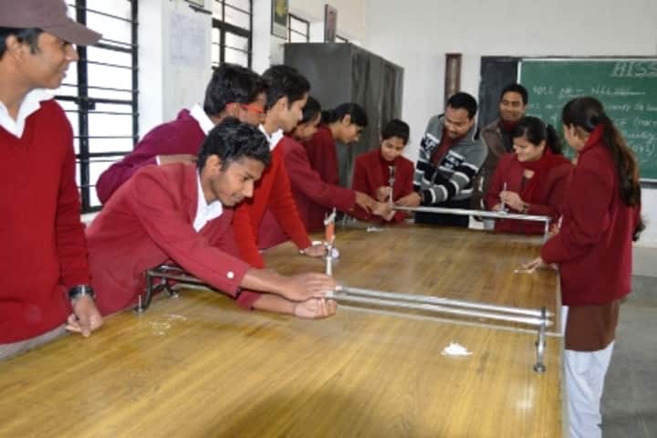 D A V Public School-Physic Lab