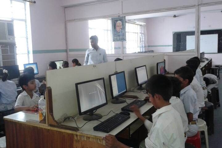 D A V Public School-Computer Lab