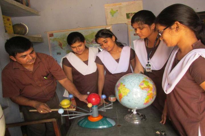 D A V Public School-Geography Lab