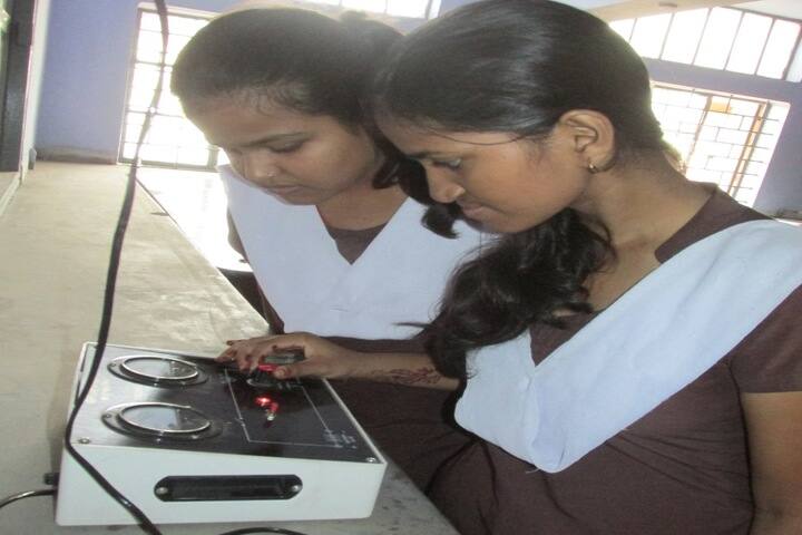 D A V Public School-Physics Lab