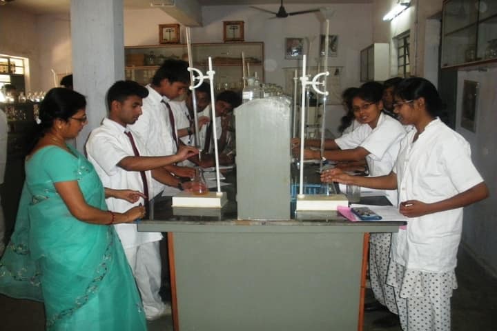 DAV Public School-Chemistry Lab