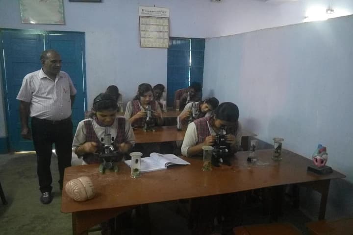 DAV Public School - Biology lab