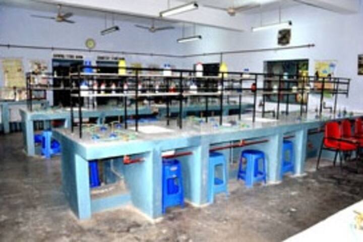 Dbms Kadma High School-Chemistry-Lab