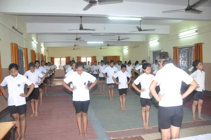 Dbms Kadma High School-Yoga-Day
