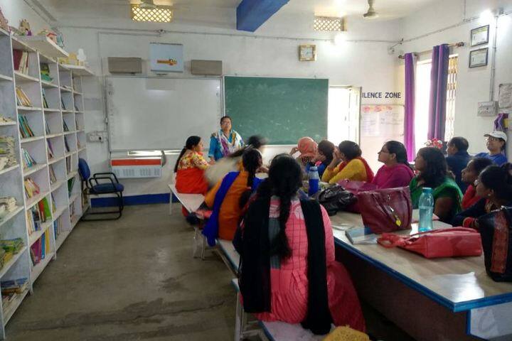 Delhi Public School-Staff-Discussion