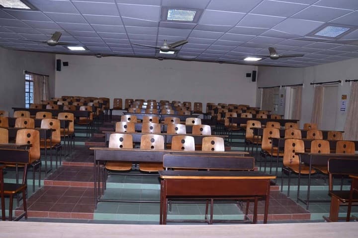 Dhanbad Public School-Classroom