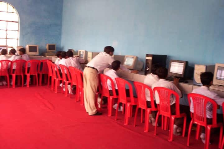 Doon Public School-Computer-Lab