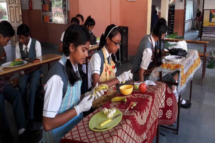 Holy Cross School-Salad Making Competition