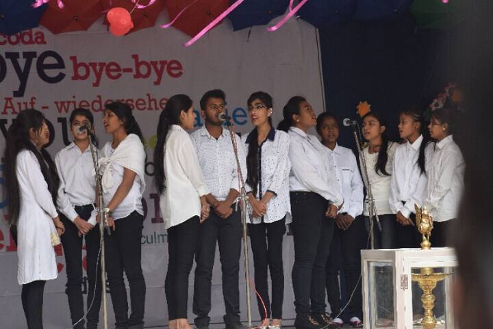 Holy Cross School-Singing