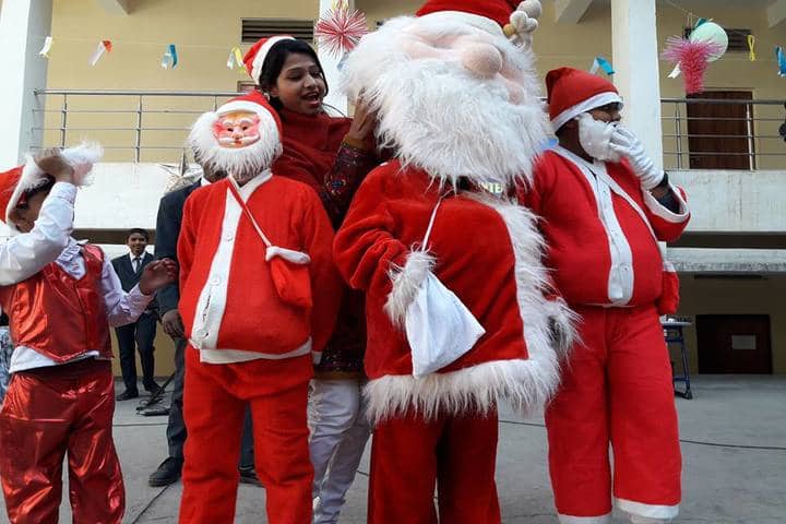 J K International School-Christmas Celebrations