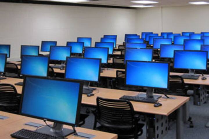 J K International School-Computer Lab