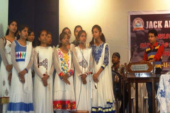 Jack And Jill School-Singing
