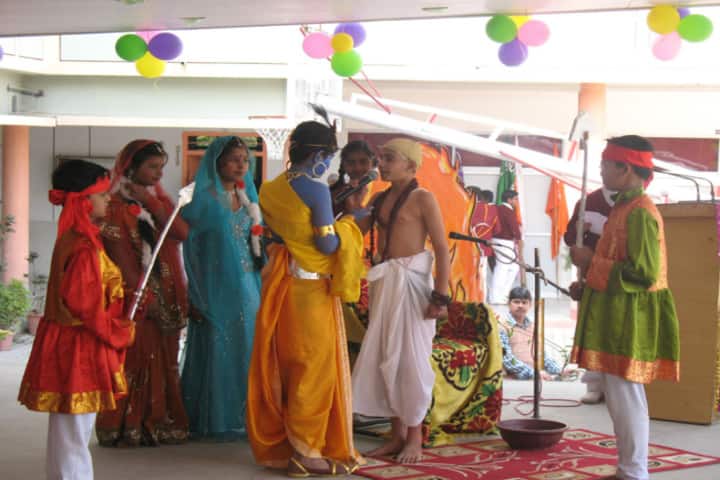 M K Dav Public School-Independence Day
