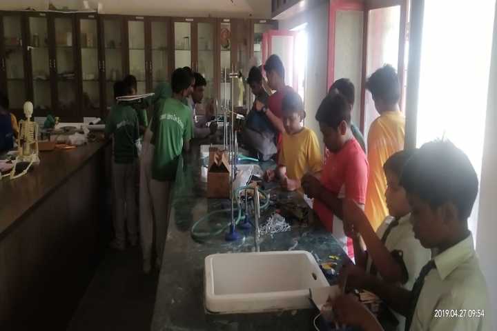 Mount Litera Zee School-Lab