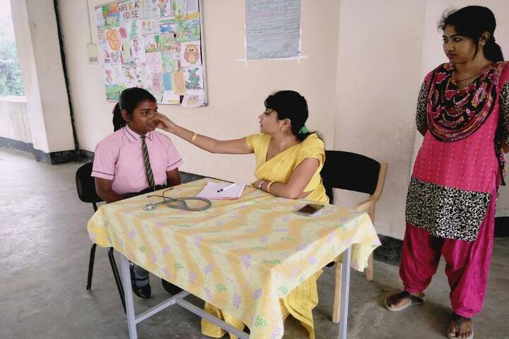  Adarsh Vidyalaya, Pakabetbari-Health And Medical care