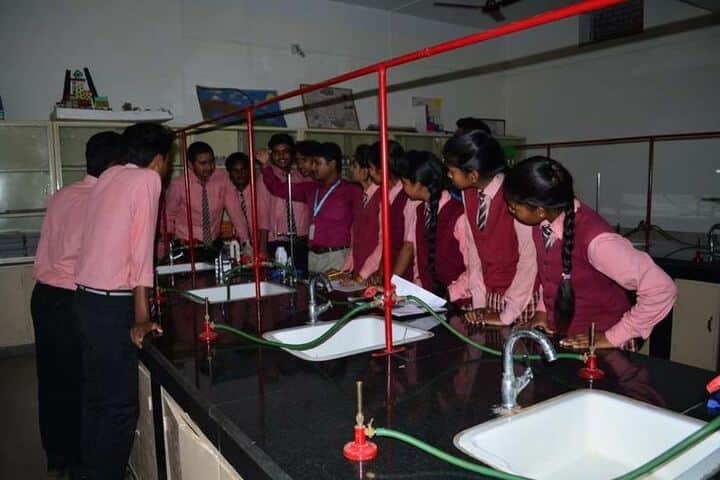 Sacred Heart School-Chemistry Lab