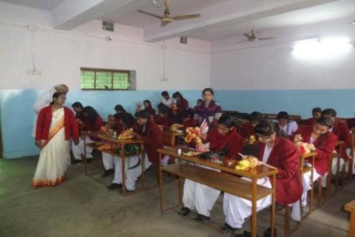 Saraswati Vidya Mandir-Art And Craft