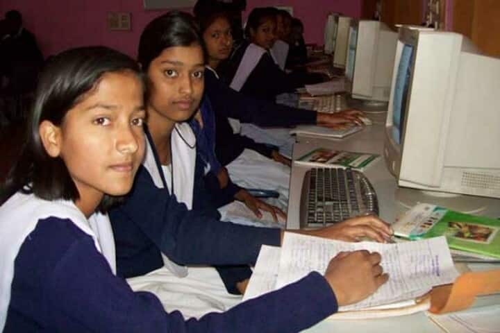 Sarswati Shishu Vidya Mandir-IT-Lab