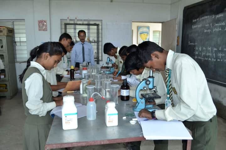 South Point School-Biology Lab