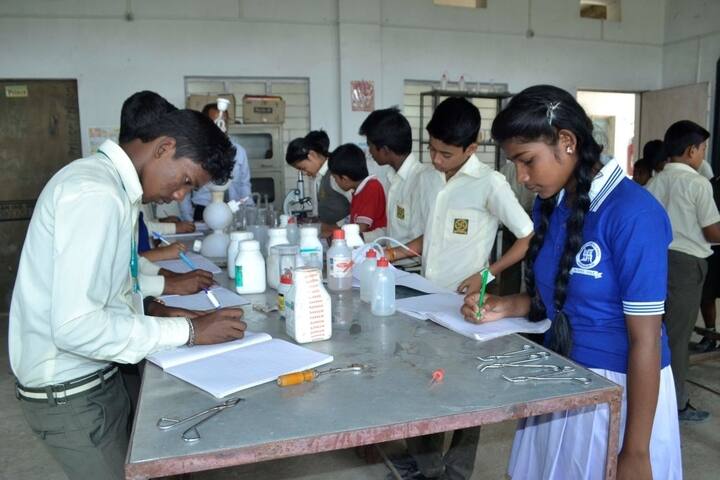 South Point School-Science Lab