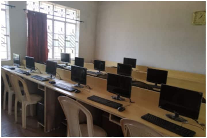 Star International School-IT Lab