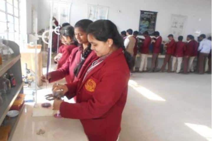 Tarapada Sarangi Dav Public School-Chemistry Lab