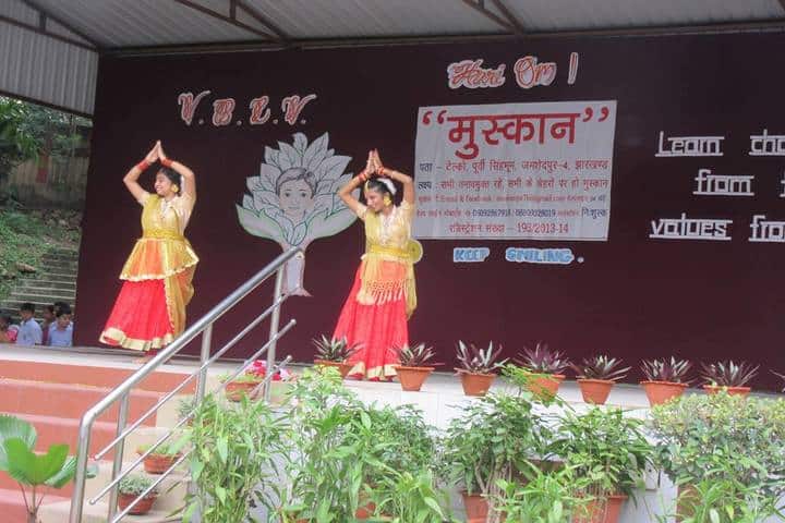 Vidya Bharati Chinmaya Vidyalaya-Dance