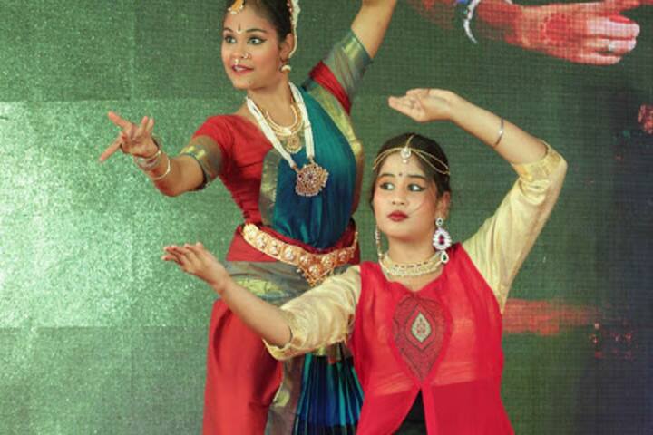 Alpine Public School-Dances